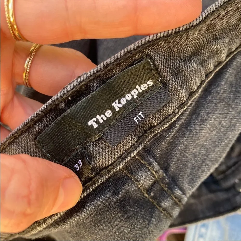 The KOOPLES dark gray men’s straight leg denim Jeans size 33